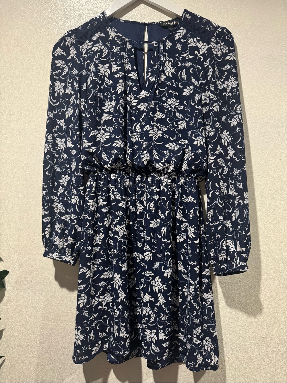 Express Navy and White Floral Keyhole Dress